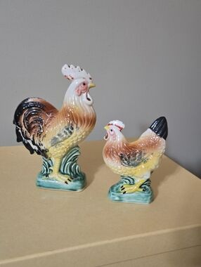 Ceramic Rooster and Hen Figurine Set - White, Yellow, Brown Made In Japan